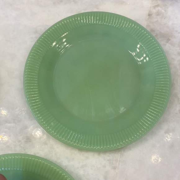 Fire King Jane Ray Jadeite Set of 3 dinner plates -9 1/8inch - Picture 11 of 14